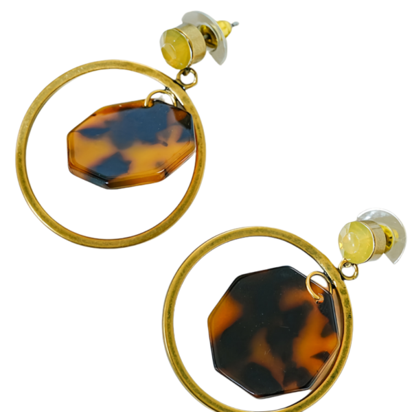 Elegant Tortoiseshell - Accented Hoop Earrings - A Timeless Accessory