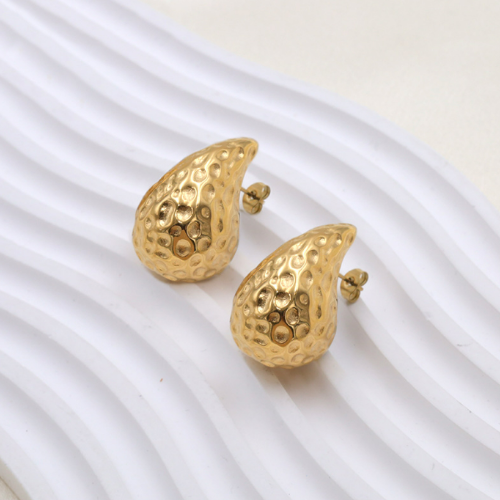 Hollow Teardrop Textured Earrings