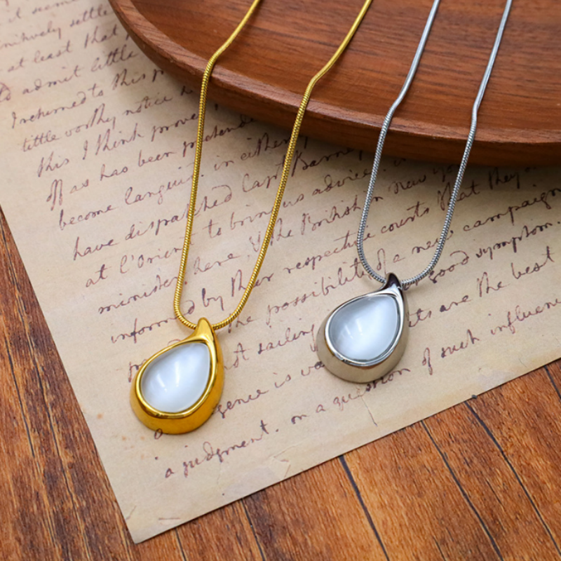 Water Drop Gemstone Necklace